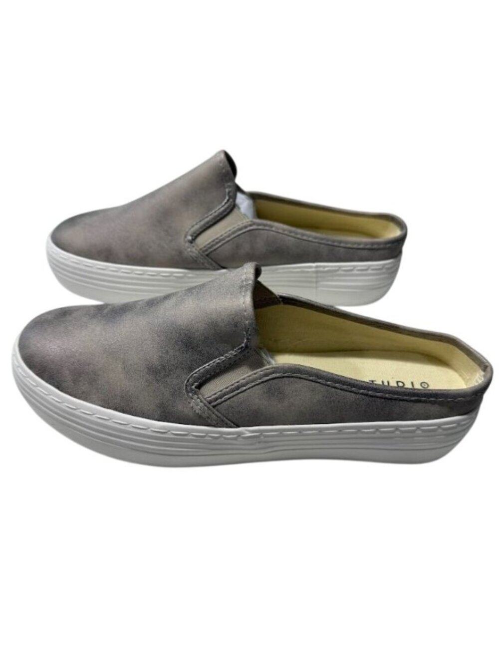 Studio 1886 Womens Metallic Taupe Slip-On Sneakers Size 8
